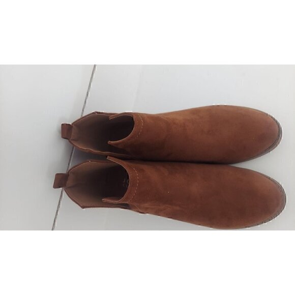 WOMEN'S JOURNEE COLLECTION CAMEL RIMI SIDE SLIT BOOTIES/NWOB, SIZE 8 - Picture 6 of 10